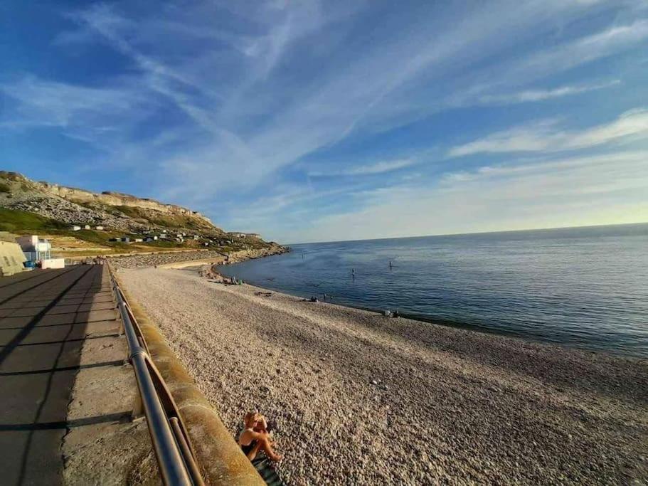 Sea View Cottage In Dorset, 波特兰 外观 照片